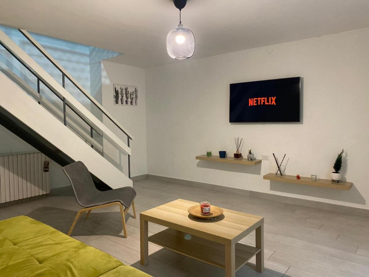 Appartement Centro Storico Loft Incantevole Con Giardino Naples